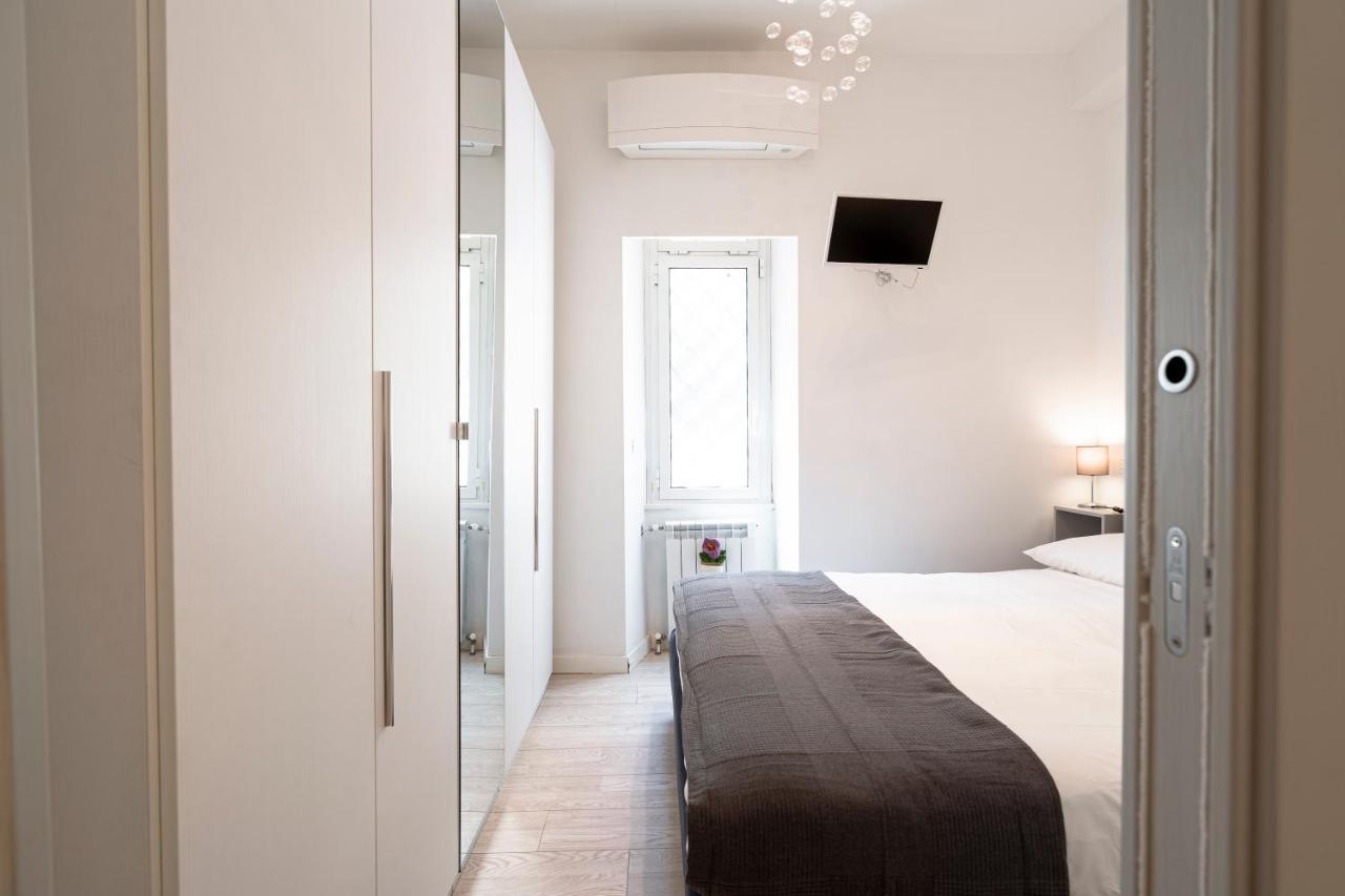 Appia Purple Terrace Apartment In Roma Esterno foto